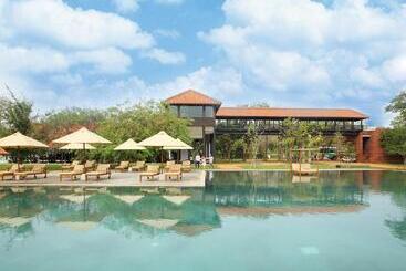 Hotel Sigiriyajungles Resort & Spa