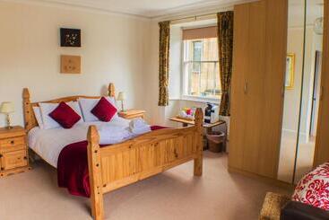 酒店 The Royal Oak