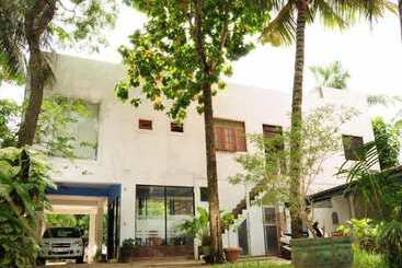 فندق Water Garden