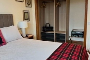 پانسیون Pinewood Country House