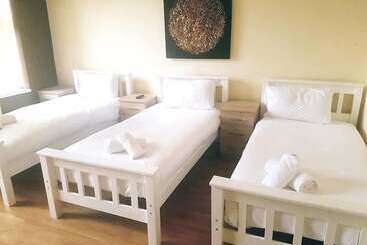 بنسيون Vicarage Lodge Birmingham