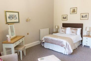 ホテル The Elm House