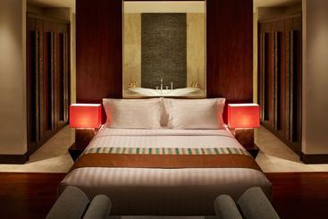 Resort Sun Island Suites & Spa Goa Gong