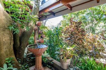 ホテル Colinas Del Sol