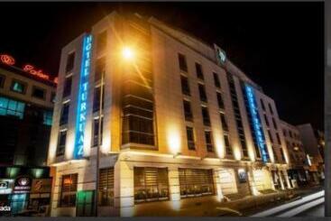 هتل Grand Turkuaz