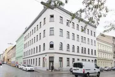 Royal Resort Apartments Westbahnhof