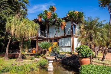 هتل Pobore Pousada Spa Gastronomia