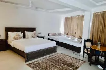 Hotel Devraj Niwas On Lake Pichola