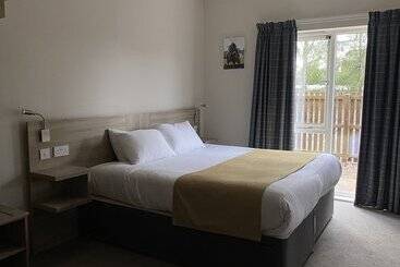 酒店 The Lodge At Perth Racecourse