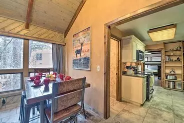کلبه Central Ruidoso Mountain Home W/ Step Free Access!