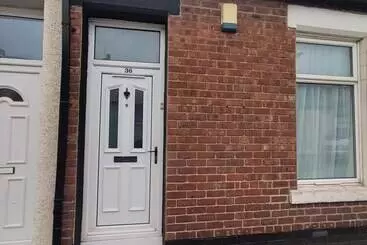 Residència Cozy 2 Bed House In Sunderland