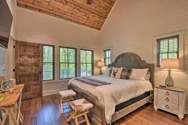 Gated Glenville Cottage: Hike, Fish, & Golf!