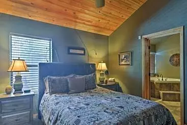 کلبه Flagstaff Cabin On 5 Acres W/ Fireplace & Fire Pit