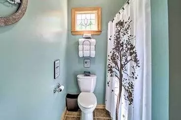 Mökkimajoitus 10 Mi To Grandfather Mountain:  Wolfe Creek Cabin