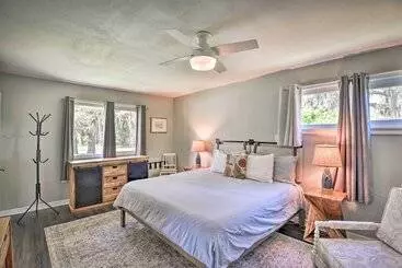 Mökkimajoitus Dog Friendly Home W/ Gas Grill   Walk To Rose Bay!