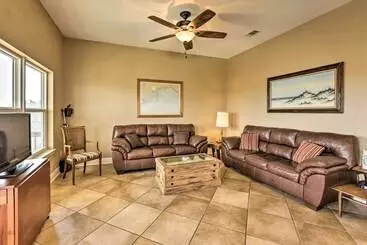 Landhus Family Friendly Waterfront Oasis: 7 Miles To Beach