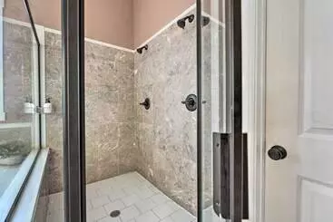 Mökkimajoitus Cordova Home W/ Pool Table, 17 Mi To Memphis Zoo!