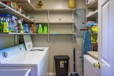 Mökkimajoitus Peaceful North Carolina Retreat With Game Room!