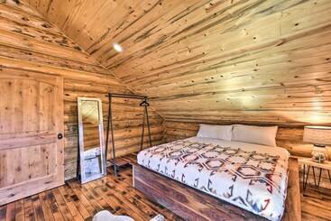 Сельский дом Riverfront Retreat W/ Hot Tub: Fish & Hike!