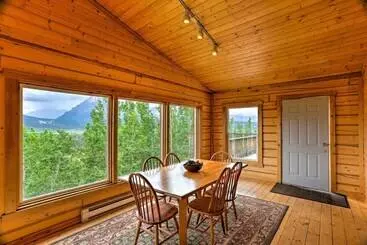 Mökkimajoitus Cabin W/ Glacier Views: Walk To Matanuska River!