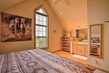 کلبه Eagle Crest Retreat W/ Great Wifi & Resort Access!