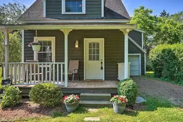Lovely Lakewood Cottage Near Chautauqua Lake!