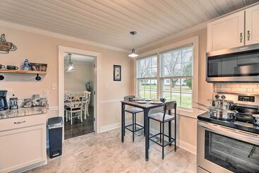 קוטג'' New Bern Retreat W/ Fire Pit ~ 1 Mi To Dtwn!