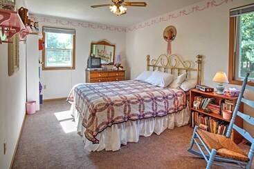 Kır Evi Waterfront Vandalia House W/ Dock On Donnell Lake!