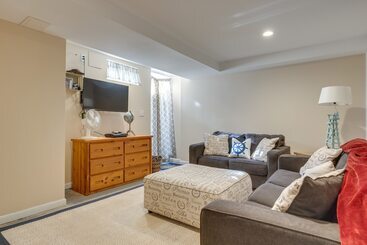 קוטג'' Amazing Rocky Point Retreat Overlooking The Sound!