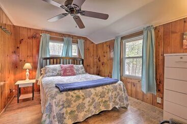 Walk To Marina: Cute Gilford Cottage W/ Grill