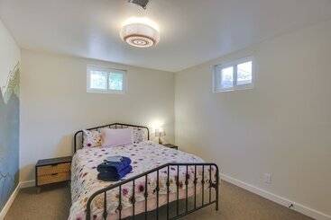 بيت ريفى Denver Vacation Home W/ Home Theater!