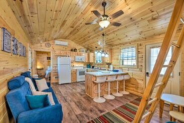 Cabane Lakefront Cabin: Private Dock, Trails, Cave, Etc!