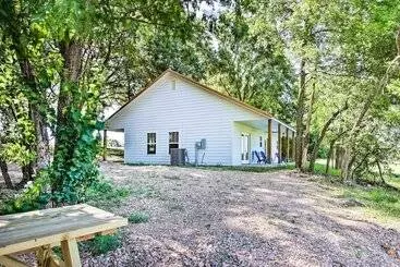 Mökkimajoitus Pet Friendly Cabin On Wolf Creek At Grand Lake!