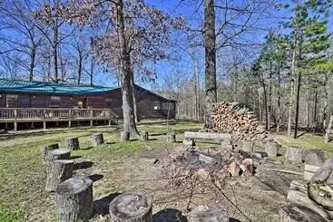 Mökkimajoitus Serene Cabins W/ Decks & 8 Acres On Kiamichi River