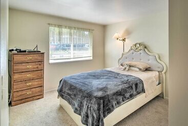 コテージ Spacious Family Home On Golf Course: Hike & Bike!