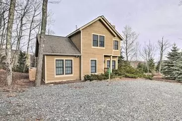 Mökkimajoitus Tannersville Cozy Home W/ Deck, 1 Mi To Camelback!