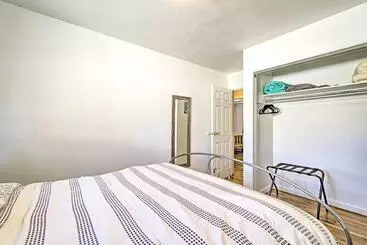 コテージ Updated Rustic Retreat Cabin: Walk To Payette Lake