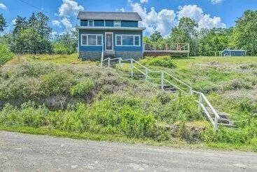 Watkins Glen Lakeview Cottage W/ Waterfall!