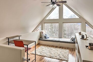 بيت ريفى Alaskan Mountain Gem With Private Hot Tub & Gym!