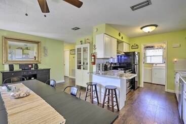 Cape Canaveral Cottage W/ Hot Tub: Walk To Beach