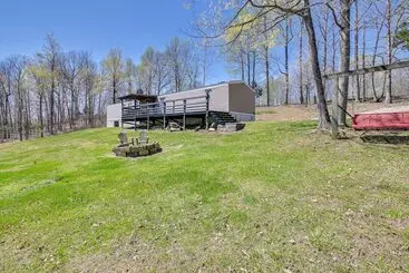 コテージ Cozy Kentucky Retreat W/ Deck, Grill & Fire Pit!