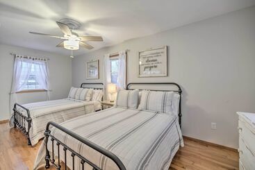 קוטג'' Lake Luzerne Home W/ Fire Pit On Hudson River