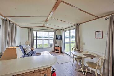 بيت ريفى Charming Lakefront Cabin In Ocala National Forest!