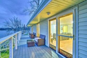 קוטג'' Honeoye Lake House W/ Community Amenities!