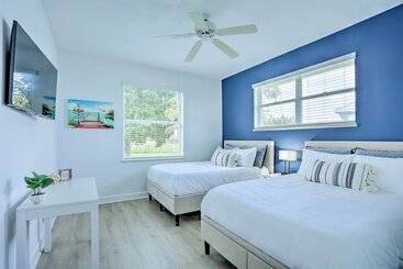 Dom wiejski Private Pool & Hot Tub: Port St Lucie Escape