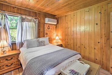 کلبه Waterfront Olympia Home W/ Private Beach & Kayaks!