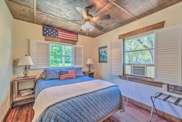 Vidéki Ház Waterside Anglers Heaven: Crooked River Fish Camp