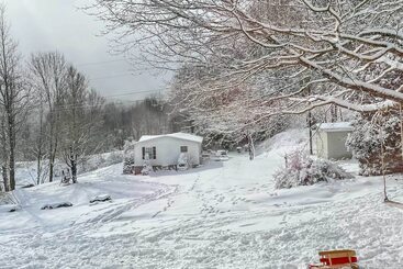Dom wiejski 14 Mi To Beech Mountain: Home W/ Grills!