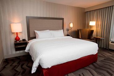 فندق Hampton Inn & Suites By Hilton Thunder Bay