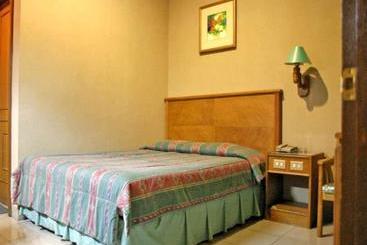 בית מלון כפרי Le Aries Garden Boutique